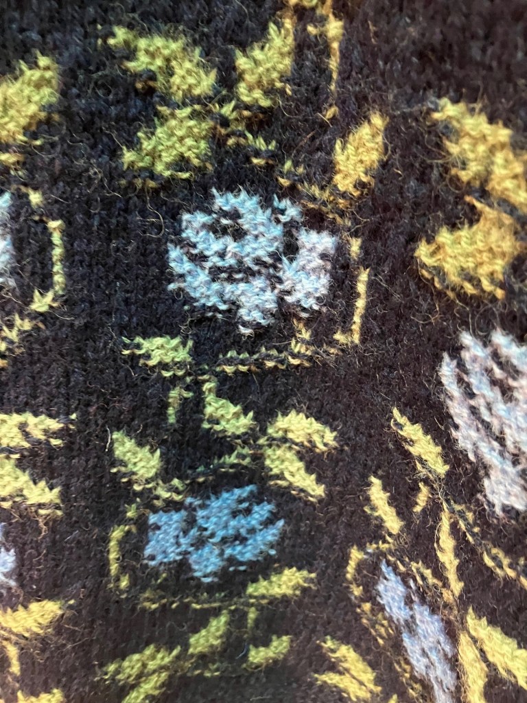 A reverse side colour work design